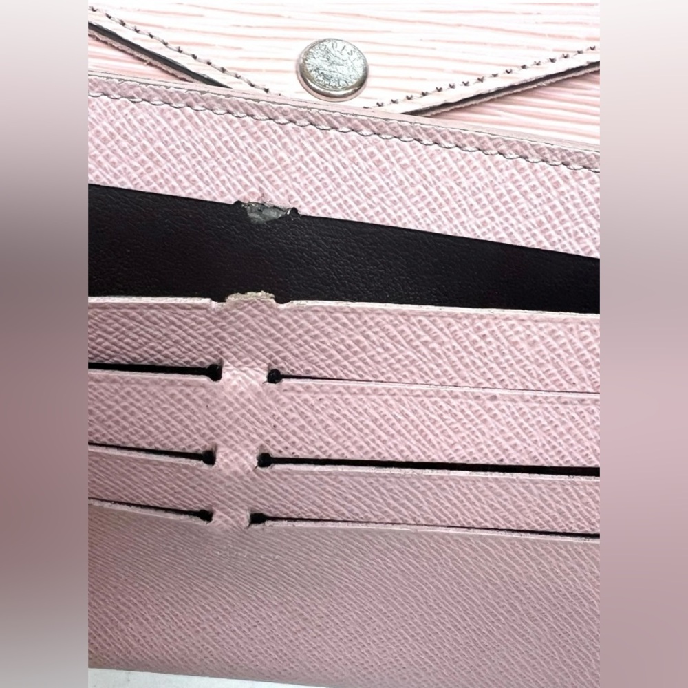 Louis Vuitton Felicie card insert wallet